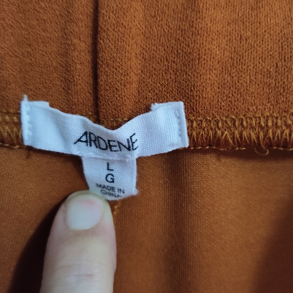 Ardene stretchy sienna rust split leg pants - Picture 5 of 7